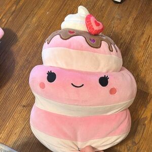 Limited Addition Valentines Dessert Squishmellow